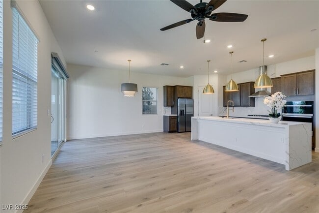 Building Photo - 568 Clover Bar Ln