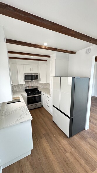 Kitchen - 118 45th St