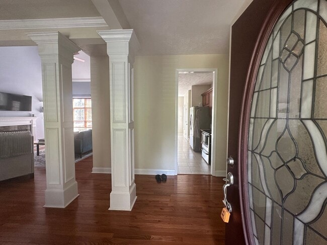 Building Photo - Carolina Lakes Gated Community!!