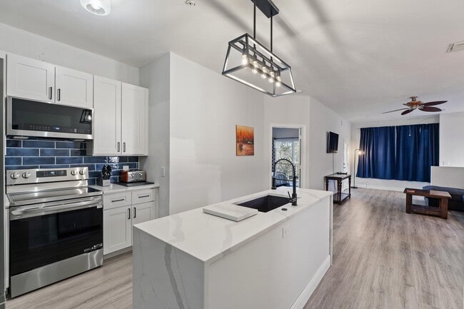 Building Photo - 113 Lighthouse Cir