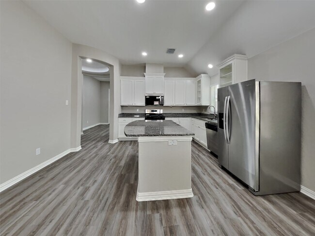 Building Photo - 3007 Lockeridge Village Dr