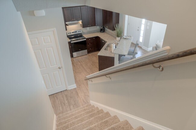 Building Photo - 91 E Main St