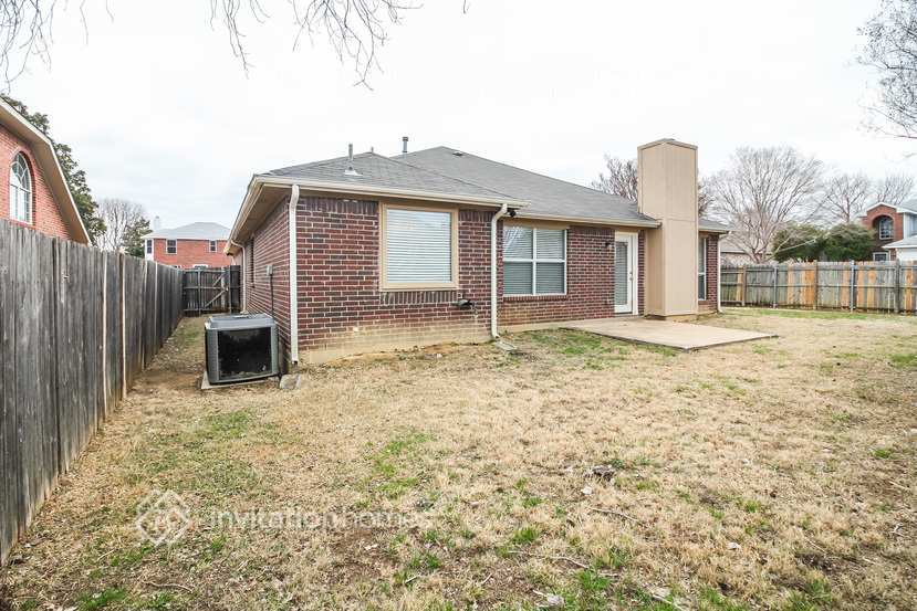 Building Photo - 2076 Rushmore Ct