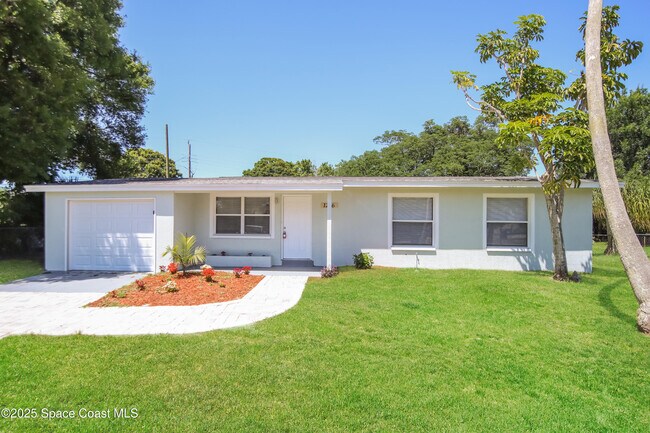 Primary Photo - 1286 Hollywood Dr