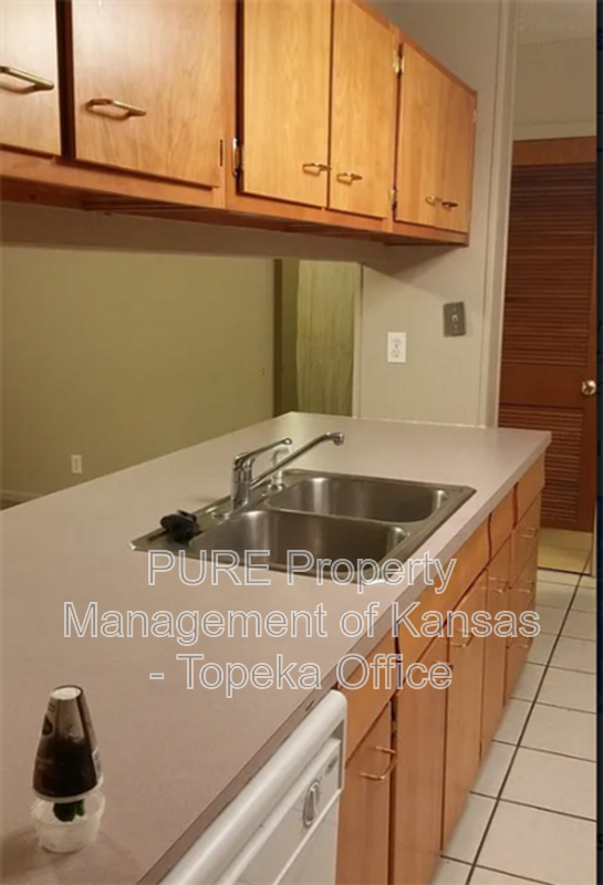 Building Photo - 3323 SW Arrowhead Rd