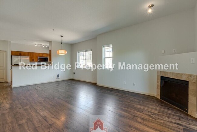 Building Photo - 10834 NE Holly St