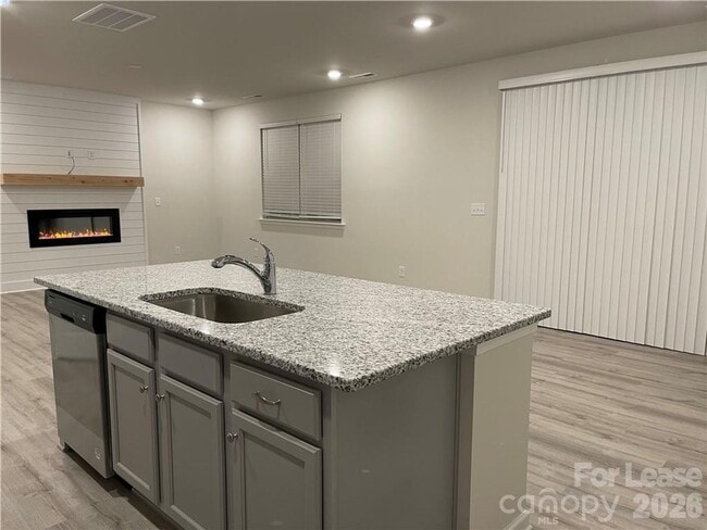 Building Photo - Available for immediate move in!