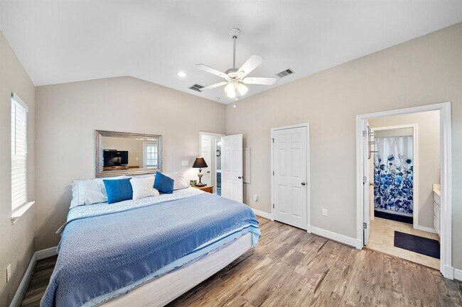 Building Photo - 3902 Pirates Beach Blvd Ct
