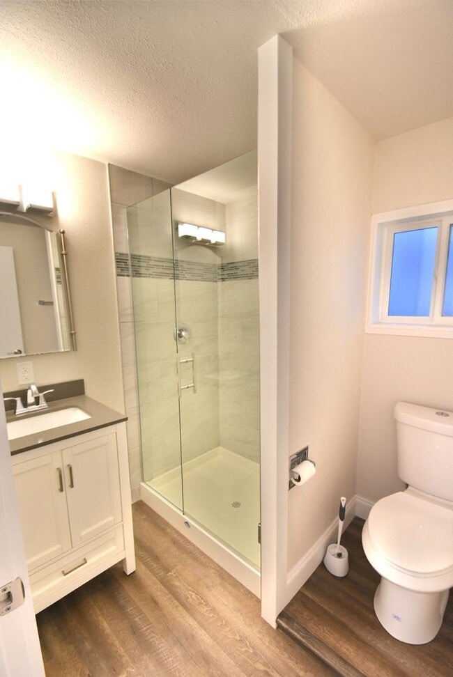 Building Photo - 3Bd/1.75Ba Woodinville House