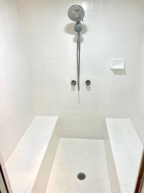 Building Photo - 501 Huntleigh Way