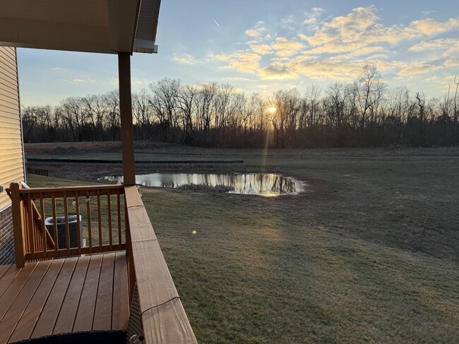 Building Photo - 213 Tartan Dr