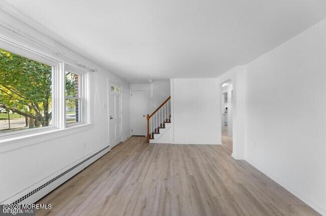 Building Photo - 245 Paxson Ave