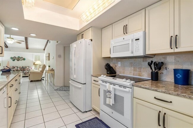 Building Photo - 2220 Broad Ranch Dr