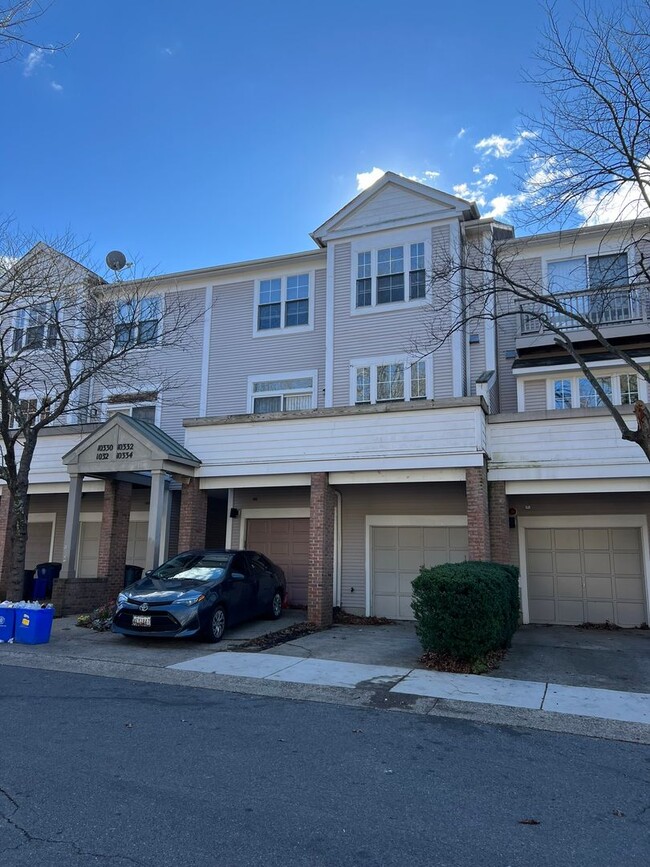 Primary Photo - Renovated Townhome with Garage