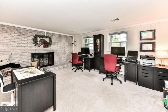 Building Photo - 7807 Suffolk Ct