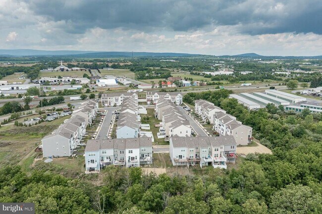 Building Photo - 227 Schramm Lp