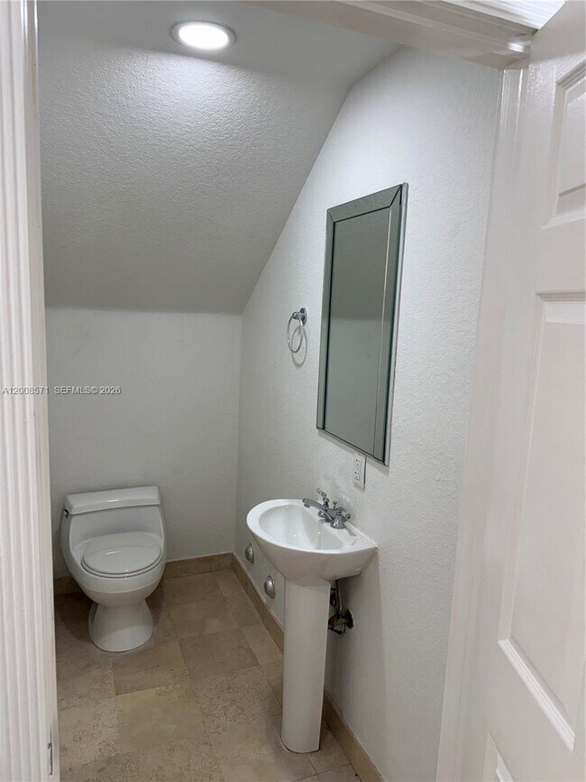 Building Photo - 3080 Bird Ave