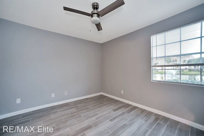 Building Photo - 1801 Island Club Dr