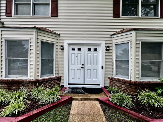 Building Photo - Spacious 3 bedroom home in Wesleyan Chase