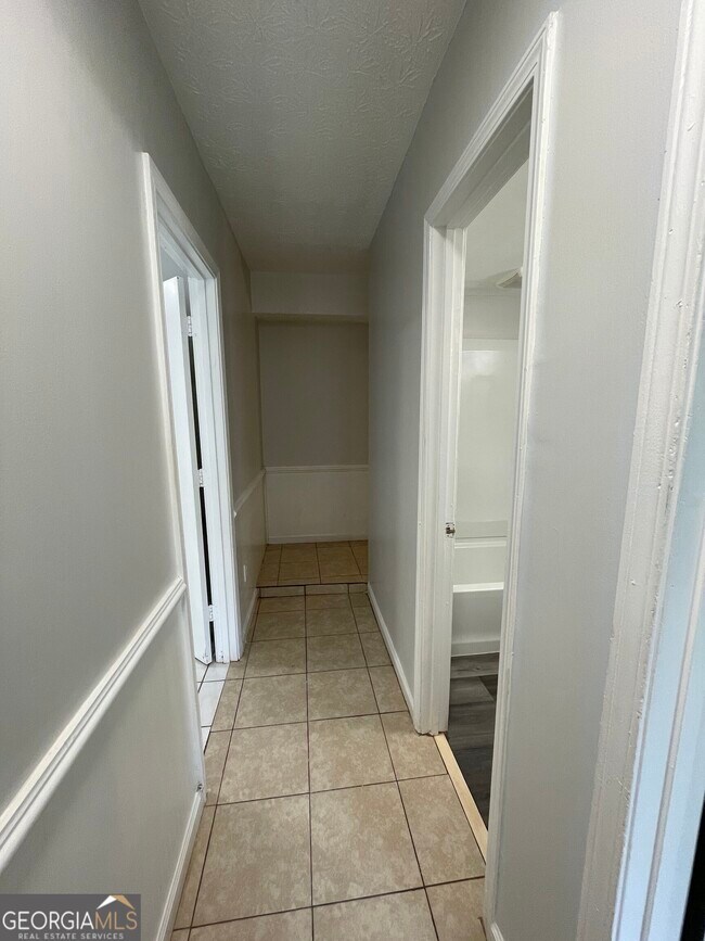 Building Photo - 1088 Riva Ridge Dr NW