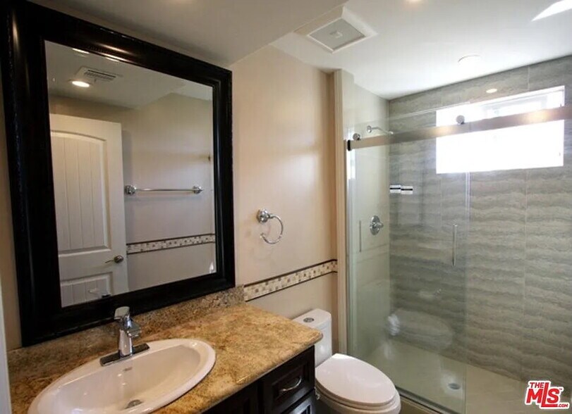 Building Photo - 1834 Euclid St