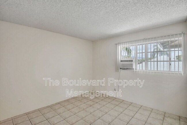 Building Photo - 91-1062-1062 Makaaloa St