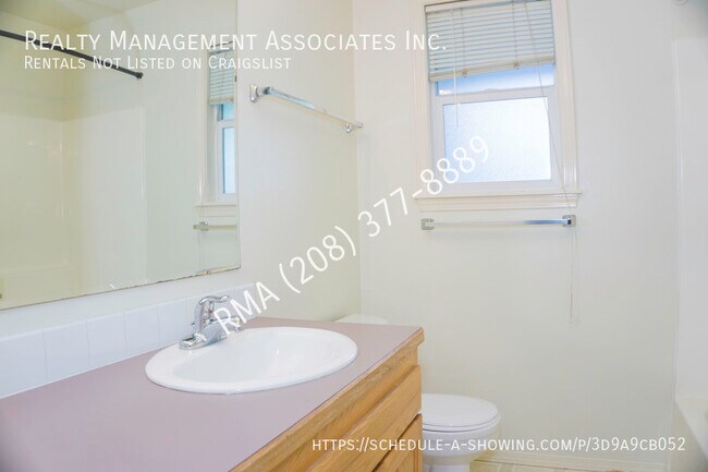 Building Photo - 2889 W Stallion St