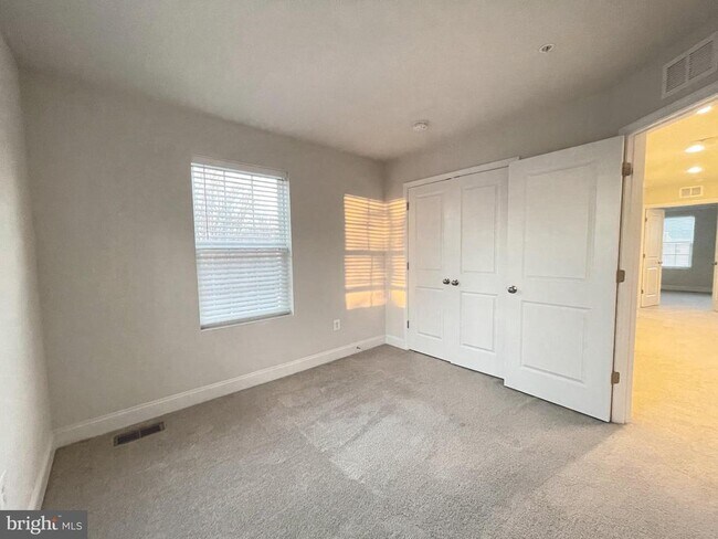 Building Photo - 3667 Duckhorn Way