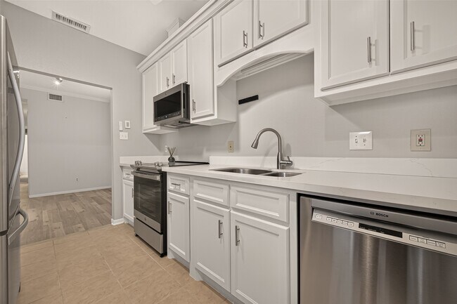 Building Photo - 1201 Bering Dr