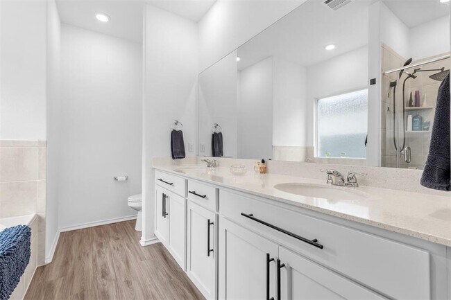 Building Photo - 432 Wolf Springs Rd