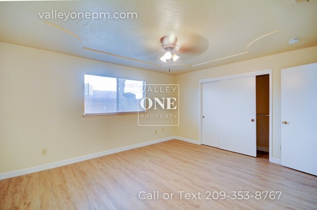Building Photo - 2232 Ridgeway Dr