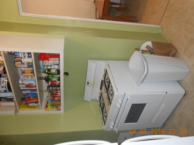 Building Photo - 737 Leff St