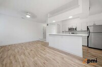 Building Photo - Immaculate 2 Bedroom 2 Bath Condo- Shore Drive