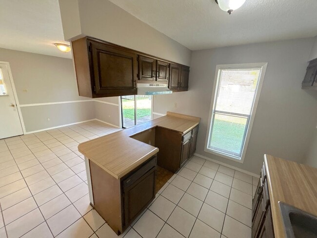 Building Photo - 7084 Texel Cove