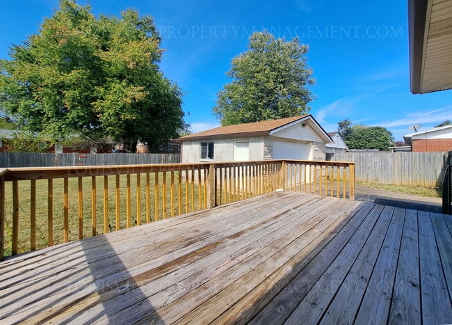 Building Photo - 8212 Devonshire Dr