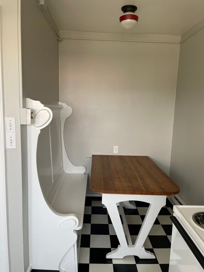 built in dining - 1645 10th Ave E
