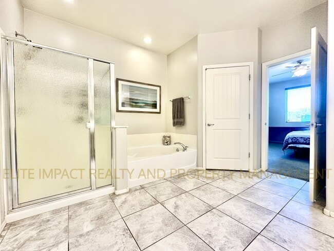 Building Photo - 7305 S Via Cabana