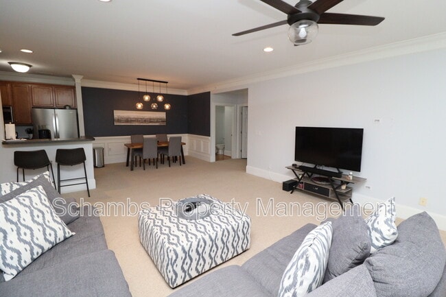 Building Photo - 933 Portstewart Dr
