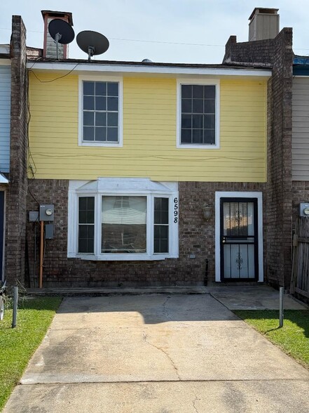 Primary Photo - 6598 Coveview Ct