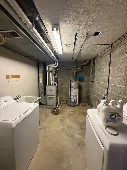 Brand new washer and dryer - 2816 Bingham Dr