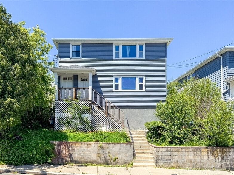 Building Photo - 74 Dunboy St