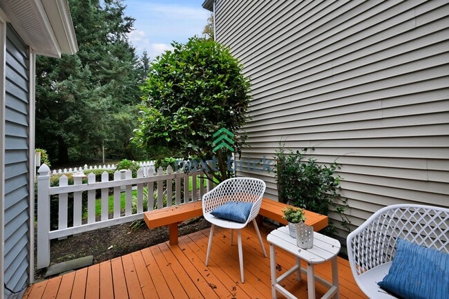 Building Photo - Charming 2-Bedroom Cottage in the Heart of...