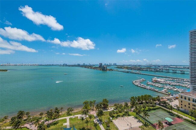 Building Photo - 488 NE 18th St