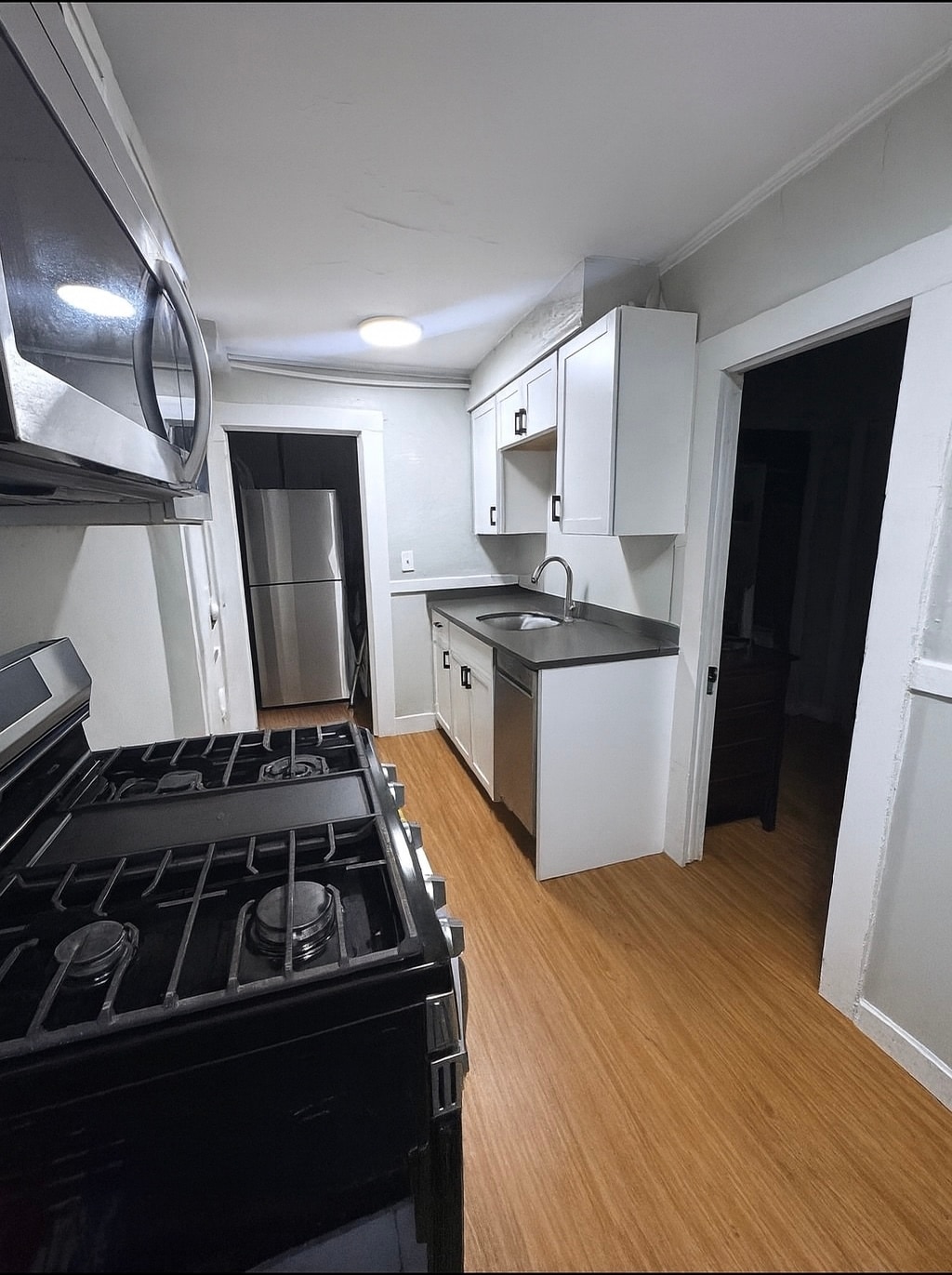 Kitchen_1 - 171 Austin St