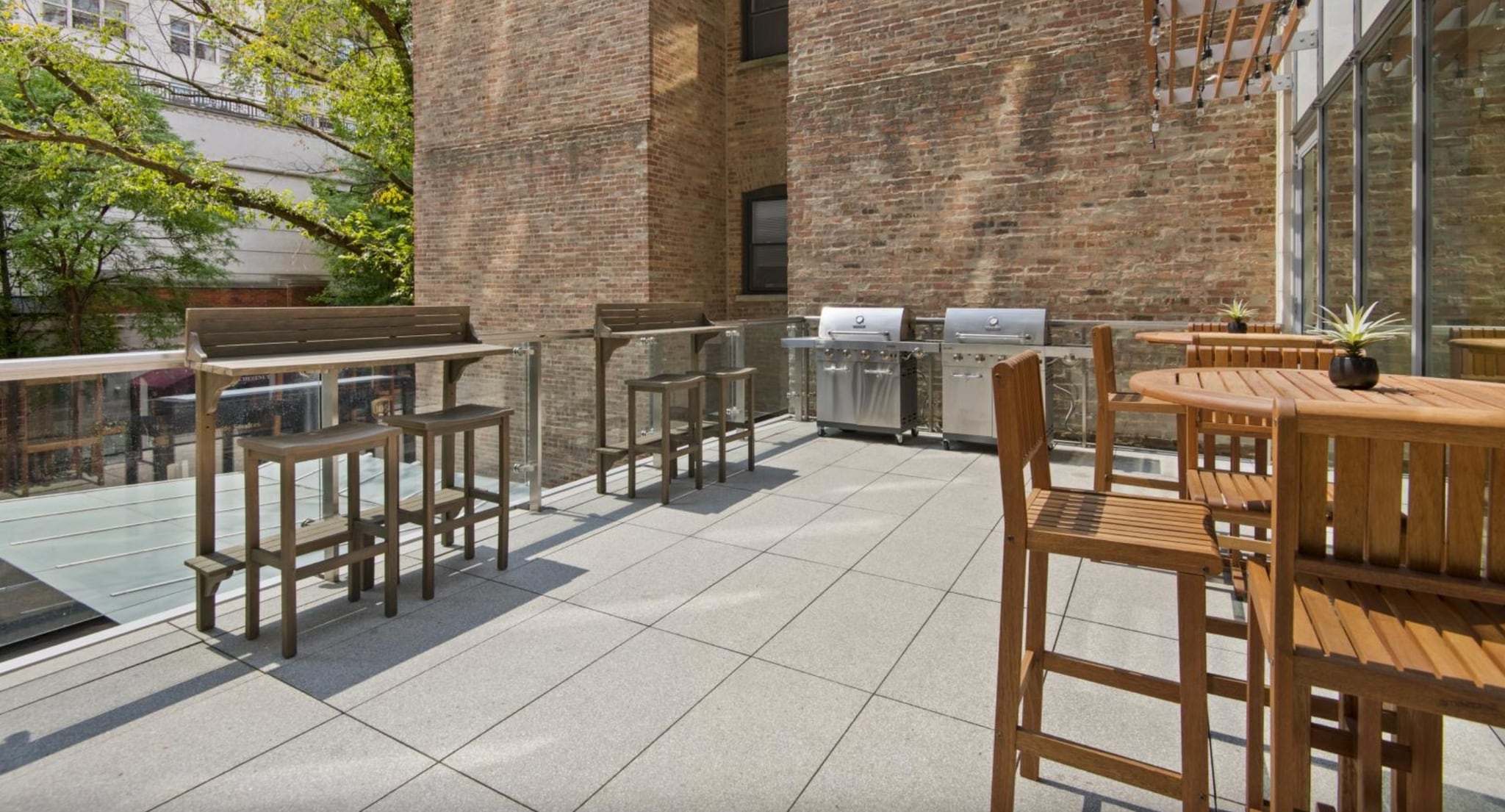 Building Photo - 21 W Chestnut St