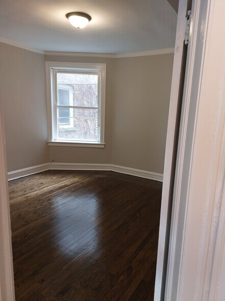 Bedroom - 7730 S Essex Ave