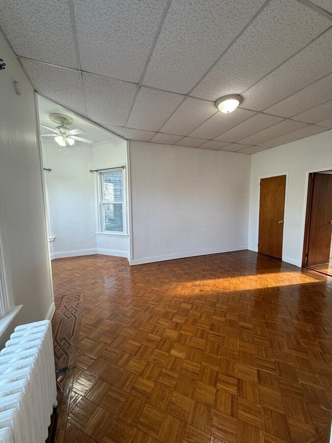 Building Photo - 207 Jewett Ave