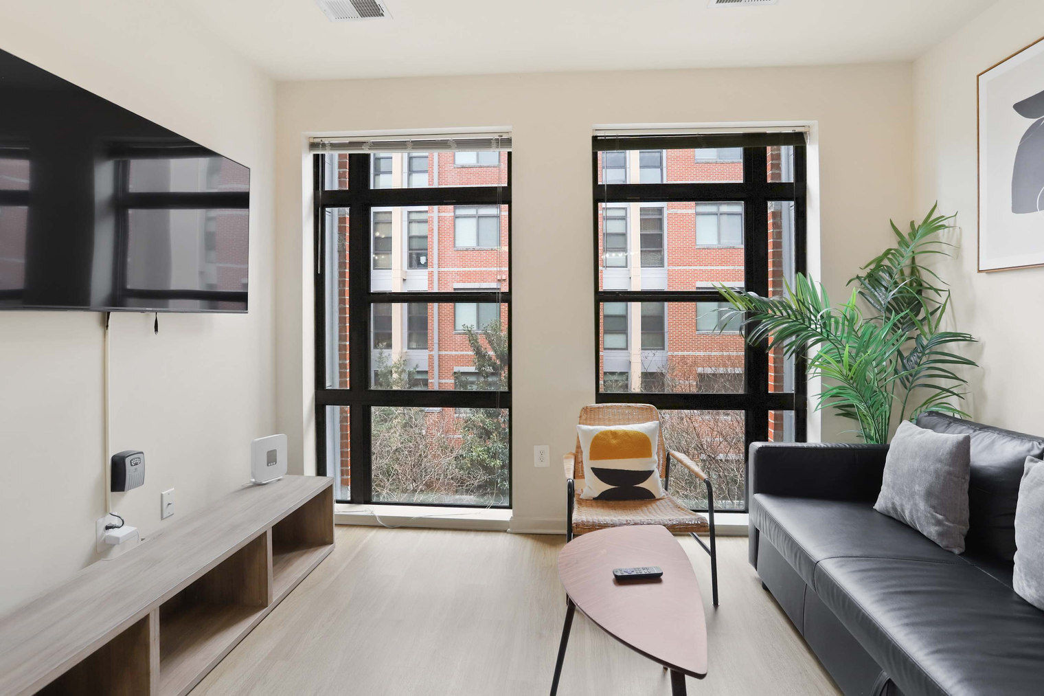 Building Photo - 305 10th Street South