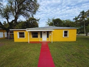 Building Photo - 14215 NE 9th Ave