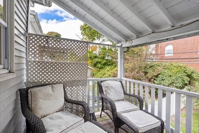 Building Photo - 287 Minot St